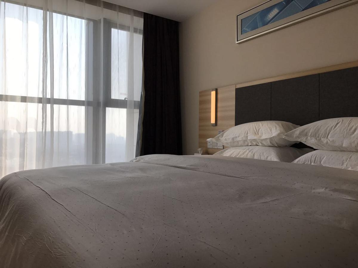 See U Select Hotel Ухань Екстер'єр фото